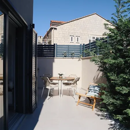 M&k Apartment