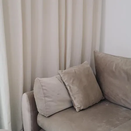 M&k Apartment *